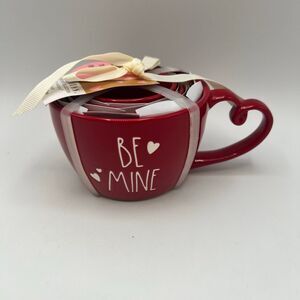 New Rae Dunn BE MINE LOVE HUGS KISSES Heart Handled Red Measuring Cup Set of 4